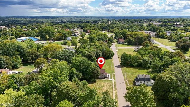 148 Saint Louis Avenue, Youngstown, OH 44507