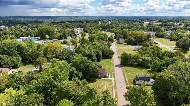 148 Saint Louis Avenue, Youngstown, OH 44507