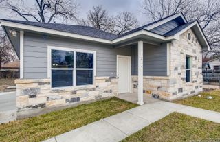 1214 Chalmers, San Antonio, TX 78211