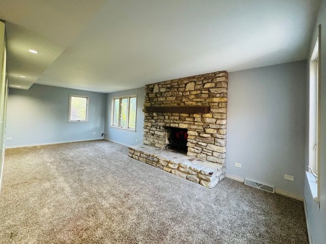 514 Talma Street 2, Aurora, IL 60505