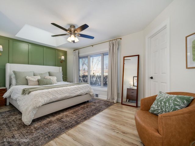 10630 S Keeler Avenue, Oak Lawn, IL 60453