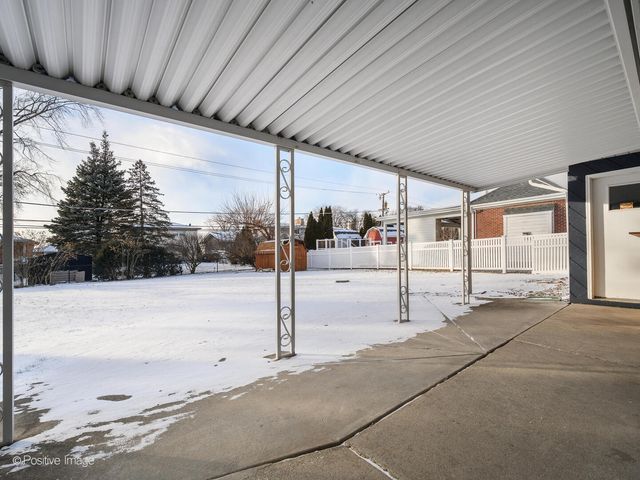 10630 S Keeler Avenue, Oak Lawn, IL 60453