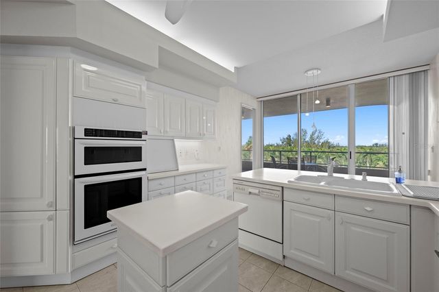 3060 GRAND BAY BOULEVARD 133, Longboat Key, FL 34228