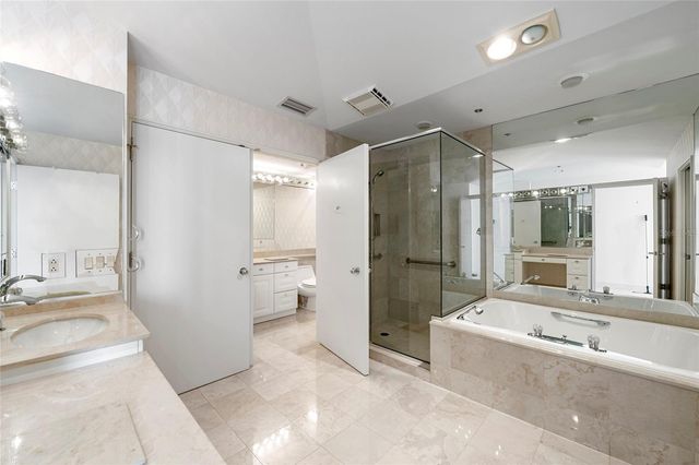 3060 GRAND BAY BOULEVARD 133, Longboat Key, FL 34228