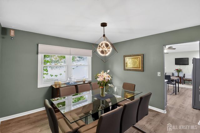 62 Macafee Road, Franklin Twsp, NJ 08873