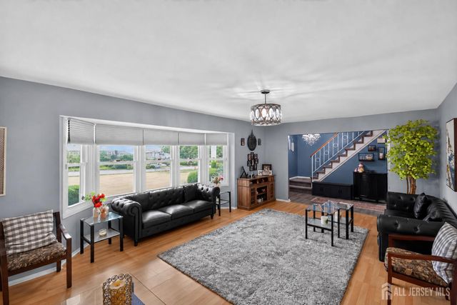 62 Macafee Road, Franklin Twsp, NJ 08873