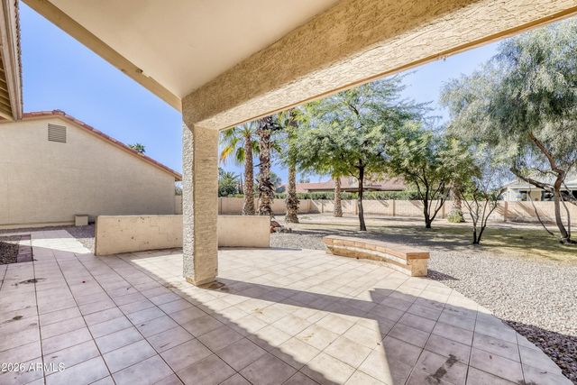 24810 S FOXGLENN Drive, Sun Lakes, AZ 85248