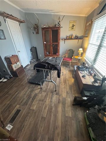 1040 Breezeway Drive, King, NC 27021