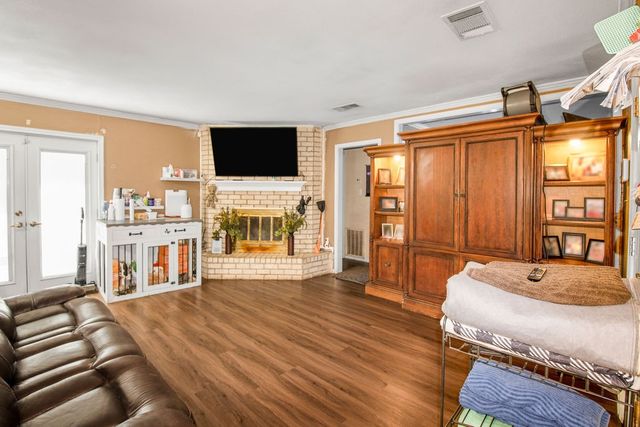 507 S Walnut Creek Drive, Mansfield, TX 76063