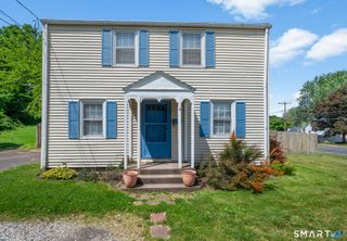 4 Waddell Road, Manchester, CT 06040