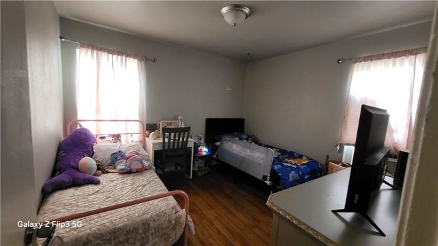 4221 Lowman St, Corpus Christi, TX 78411