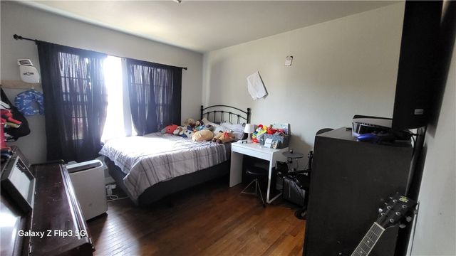 4221 Lowman St, Corpus Christi, TX 78411