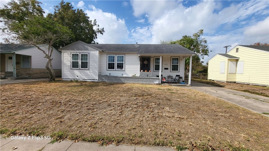4221 Lowman St, Corpus Christi, TX 78411
