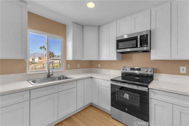 2867 Stardust Avenue, Thermal, CA 92274