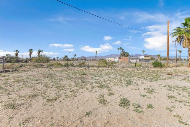 2867 Stardust Avenue, Thermal, CA 92274