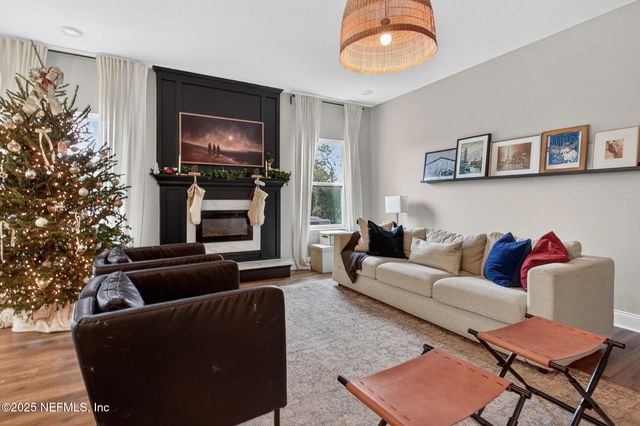 13659 HOLSINGER Boulevard, Jacksonville, FL 32256