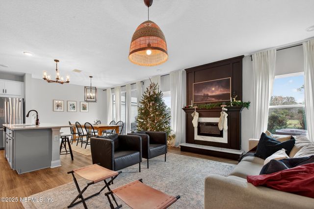 13659 HOLSINGER Boulevard, Jacksonville, FL 32256