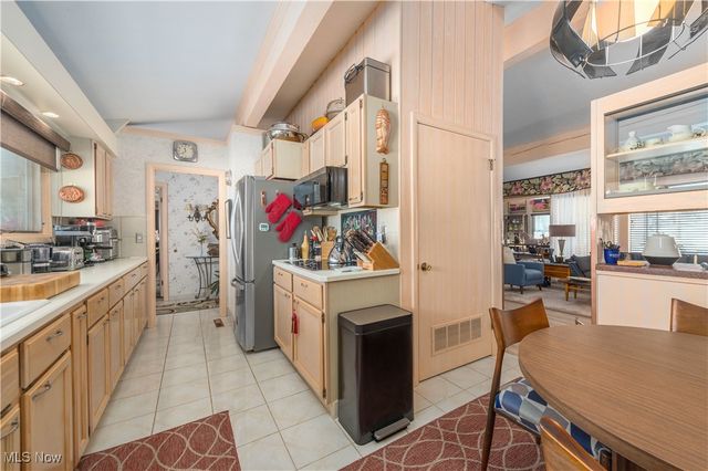 2660 Ramsay Road, Beachwood, OH 44122