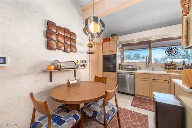 2660 Ramsay Road, Beachwood, OH 44122