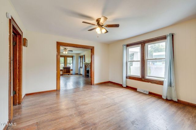 104 Pond Springs Road, Kingsport, TN 37664
