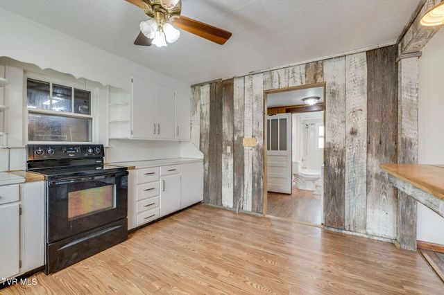 104 Pond Springs Road, Kingsport, TN 37664