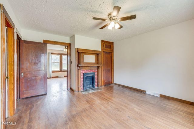 104 Pond Springs Road, Kingsport, TN 37664