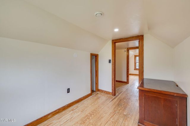 104 Pond Springs Road, Kingsport, TN 37664