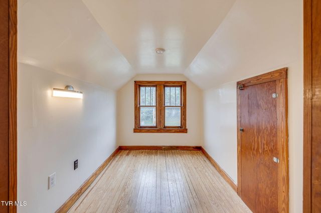 104 Pond Springs Road, Kingsport, TN 37664