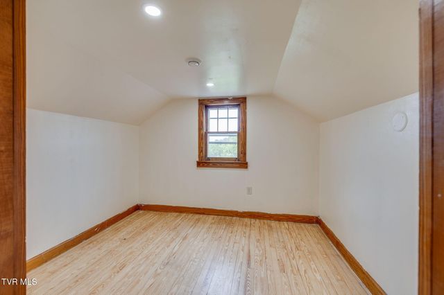 104 Pond Springs Road, Kingsport, TN 37664