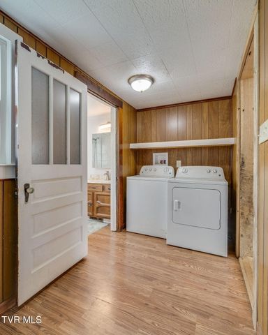 104 Pond Springs Road, Kingsport, TN 37664