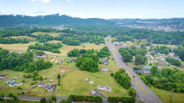 104 Pond Springs Road, Kingsport, TN 37664