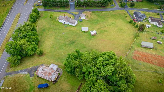 104 Pond Springs Road, Kingsport, TN 37664