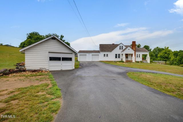 104 Pond Springs Road, Kingsport, TN 37664