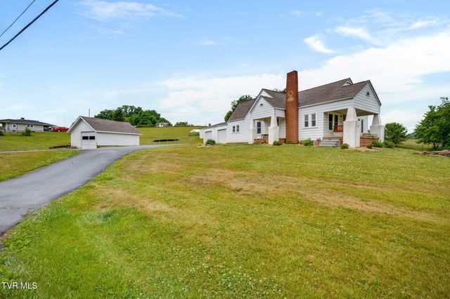 104 Pond Springs Road, Kingsport, TN 37664