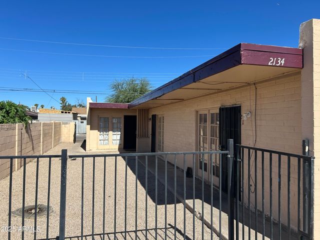 2134 W HEATHERBRAE Drive, Phoenix, AZ 85015