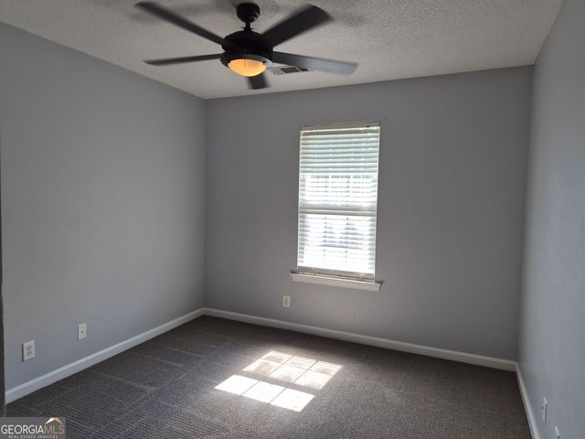 200 Myles Lane, Bonaire, GA 31005