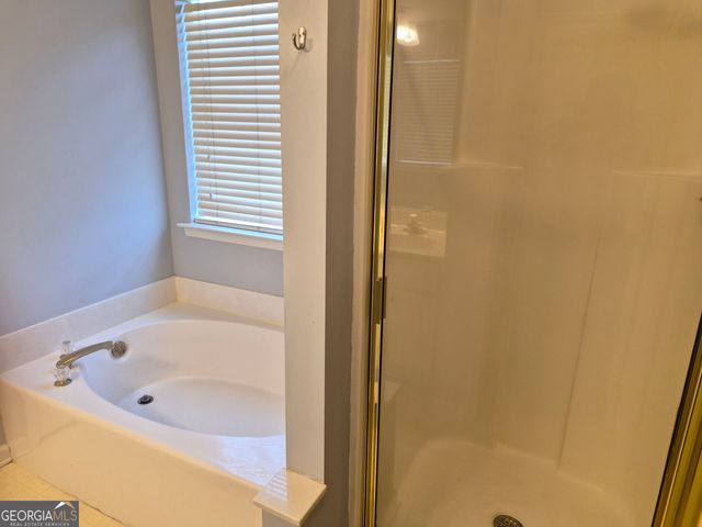 200 Myles Lane, Bonaire, GA 31005