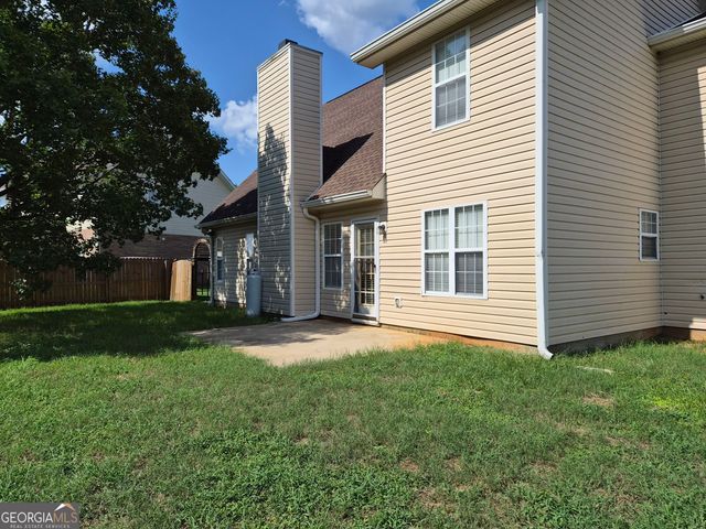 200 Myles Lane, Bonaire, GA 31005