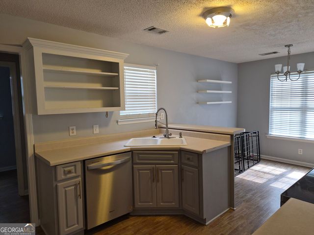 200 Myles Lane, Bonaire, GA 31005