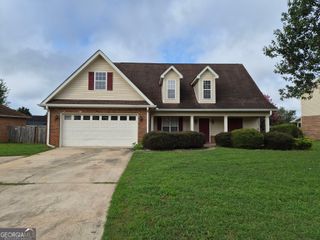 200 Myles Lane, Bonaire, GA 31005