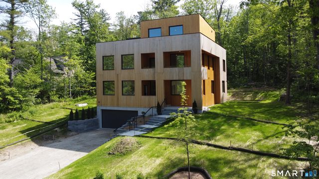 205 East Hyerdale Drive, Goshen, CT 06756