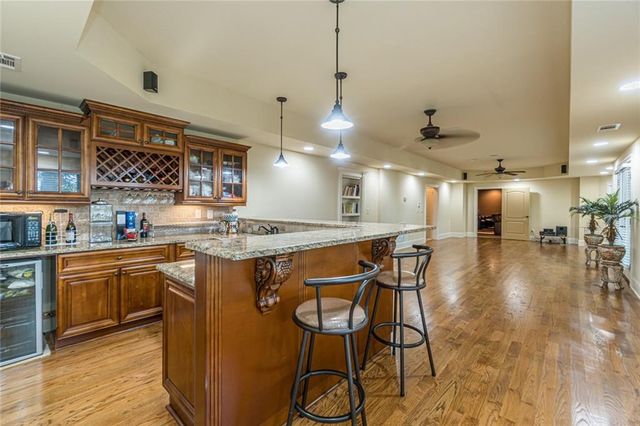 1180 Vintage Club Drive, Johns Creek, GA 30097