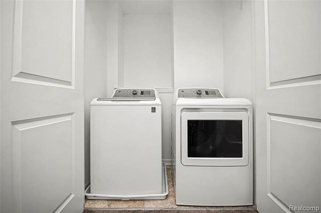 3157 Johanna Ware, Wixom, MI 48393