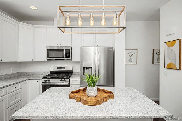 3157 Johanna Ware, Wixom, MI 48393