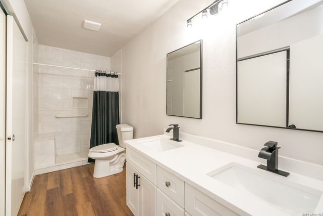 731 GARDEN MEADOW DR, Universal City, TX 78148