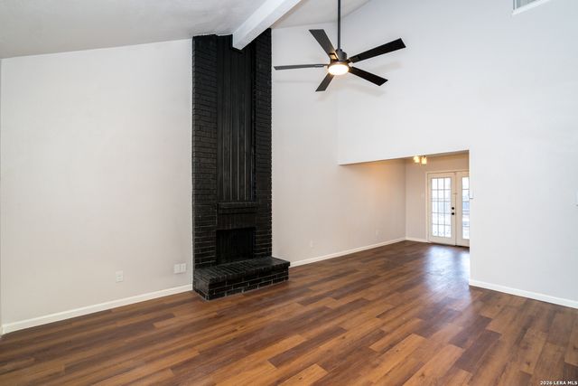 731 GARDEN MEADOW DR, Universal City, TX 78148
