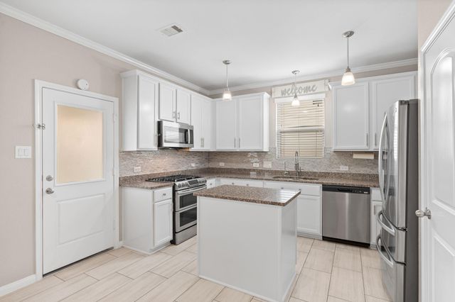 12515 Silverwood Springs Place, Houston, TX 77014