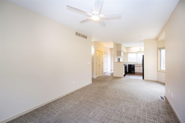 424 Little Lake Drive 26, Ann Arbor, MI 48103