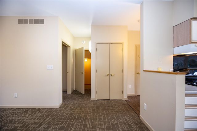 424 Little Lake Drive 26, Ann Arbor, MI 48103