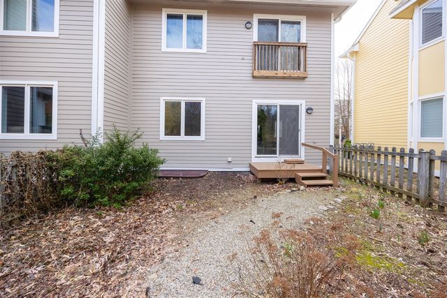 424 Little Lake Drive 26, Ann Arbor, MI 48103